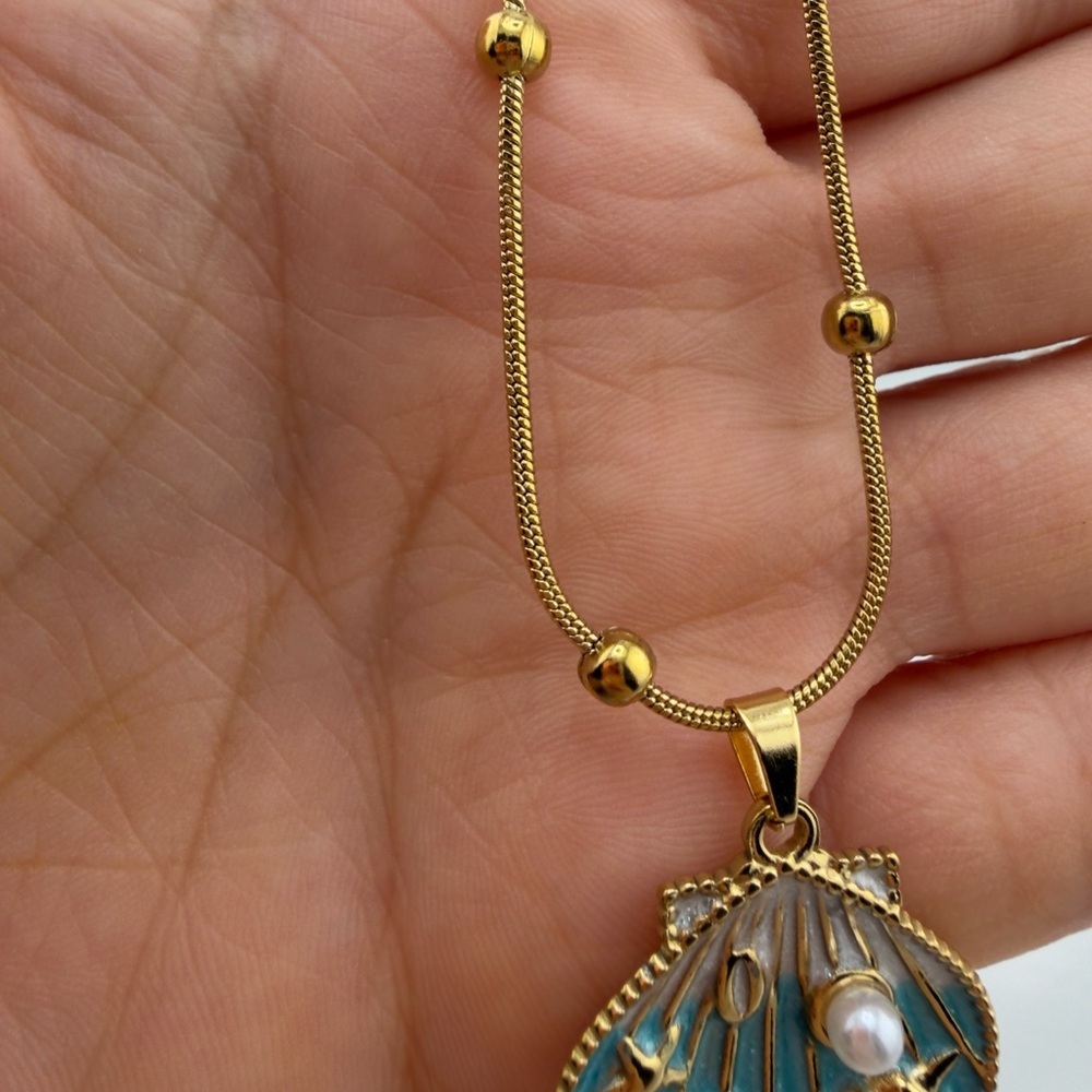 Gold and Blue Shell Pendant Necklace - Picture 8 of 9